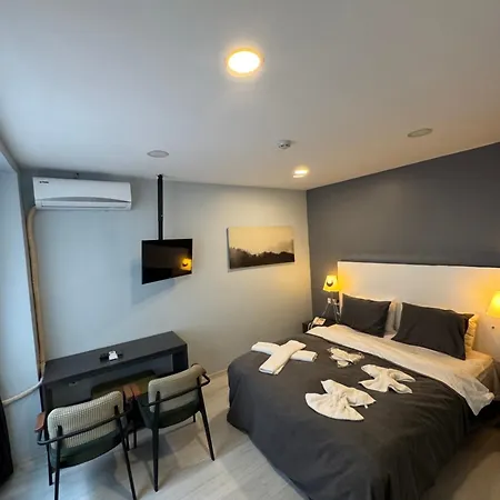 Taksim Escape 3*