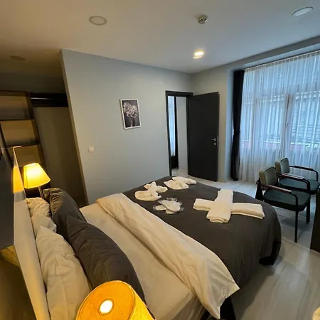 Hotel Taksim Escape