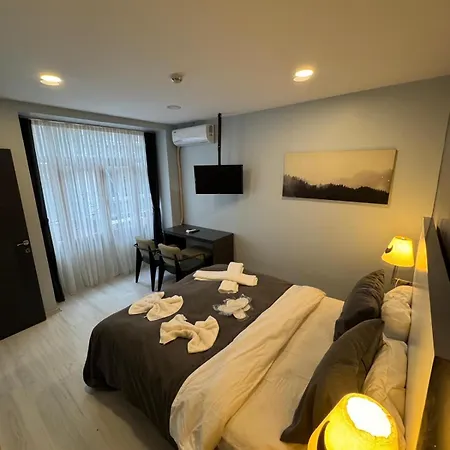 Taksim Escape 3*