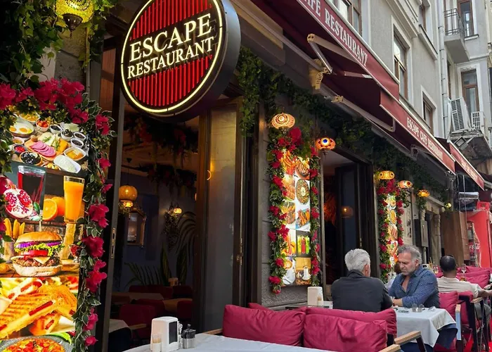 Taksim Escape 3*